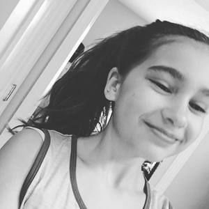 Meet your Posher, Miki